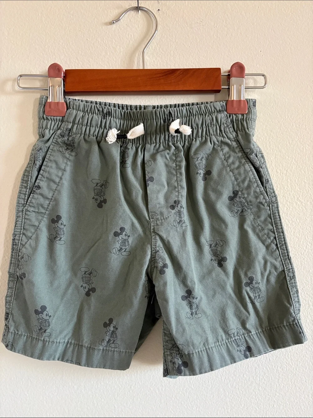 babyGap x Disney Mickey Mouse Pull-On Shorts 100% Cotton - Size 2T